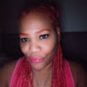 Meet your Posher, Adrienne